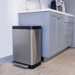 Hefty 52.2L Stainless Waste Step Trash Can